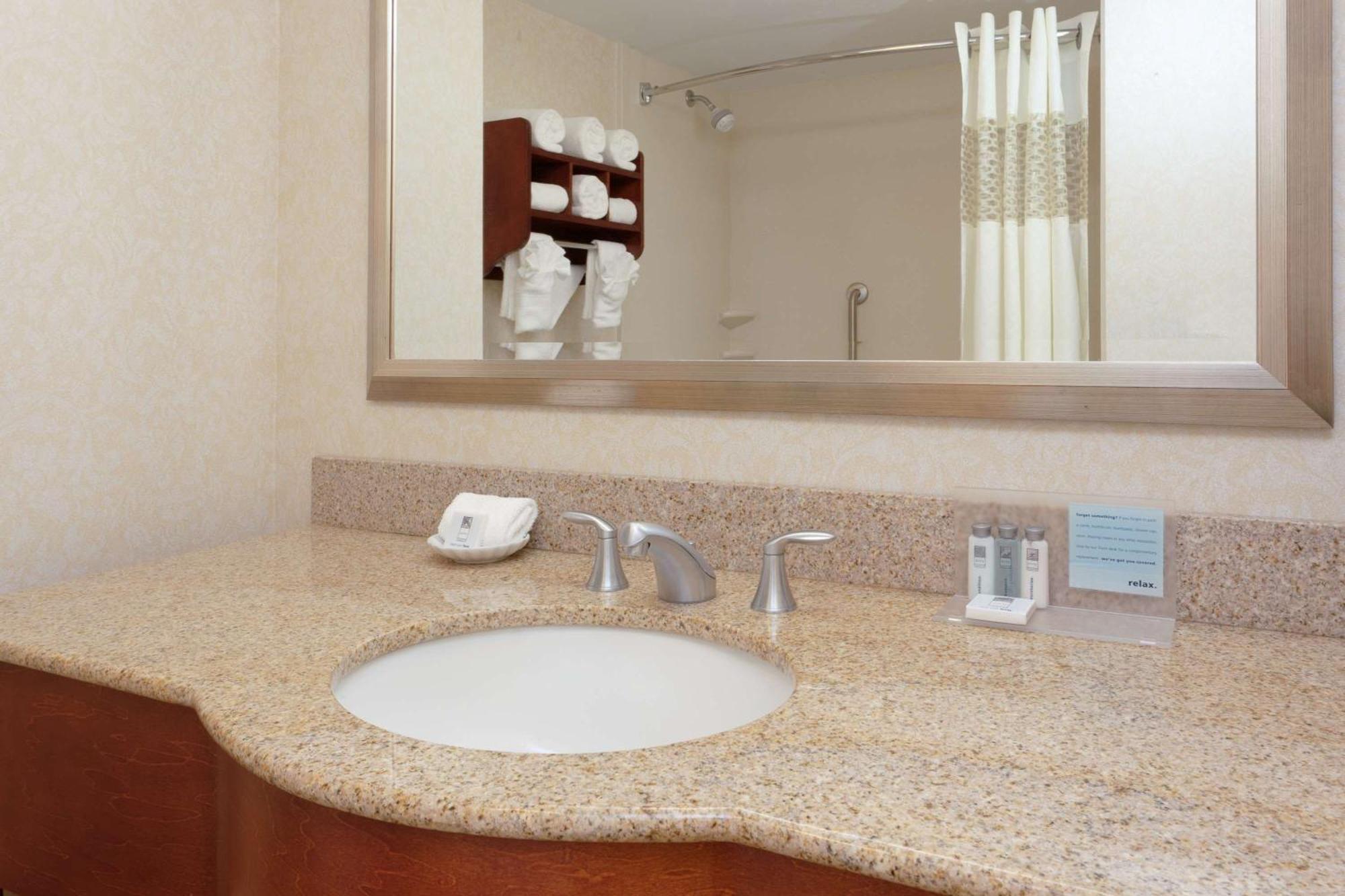 Hampton Inn Warrenton, Va Экстерьер фото